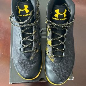 UA Curry 3 camo shoe.